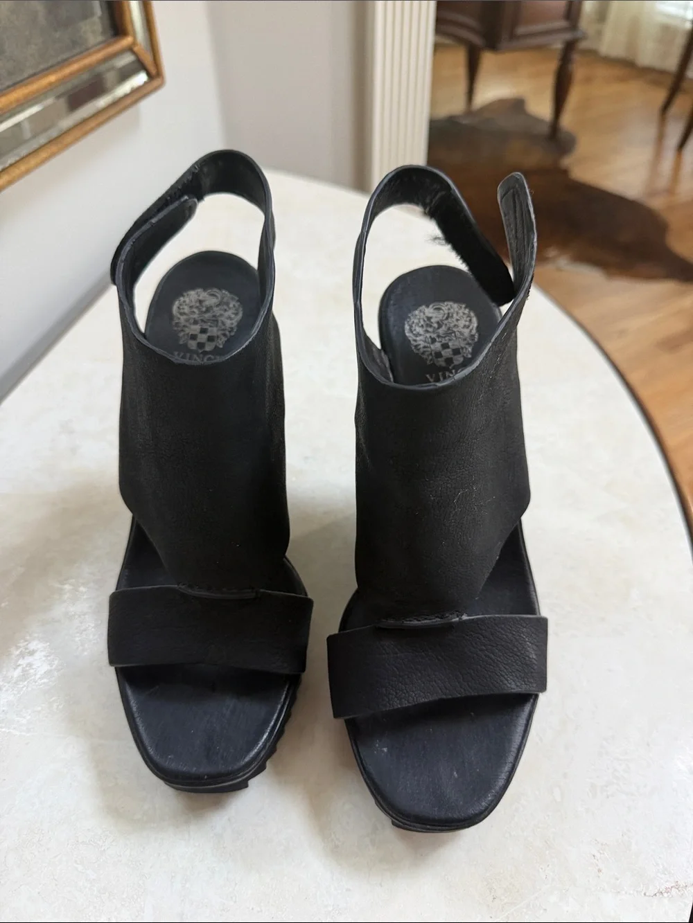 Vince Camuto Sandles
